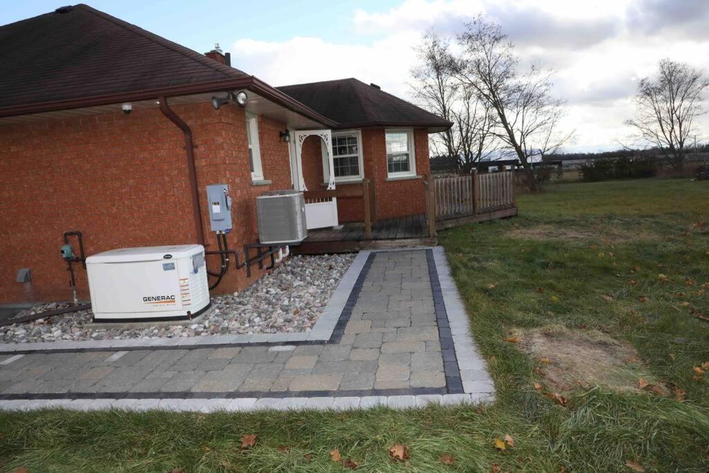 Bowmanville Event Place Exterior photo